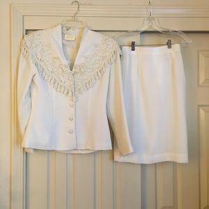 Vintage Apart White Blazer & Skirt Set Size 6